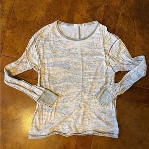 We The Free Women's Gray Long Sleeve Top